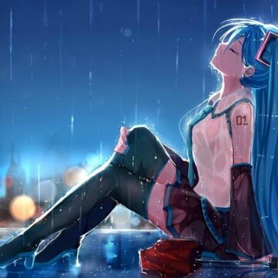 男子为抓老鼠把满地铺粘鼠板